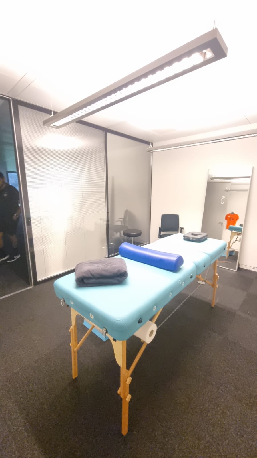 Table de traitement Physio-Mob dans les locaux du client